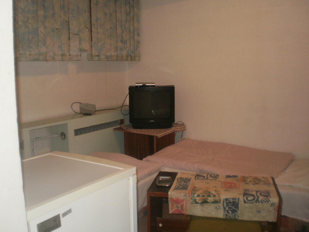 Hotel Kacerov Прага Экстерьер фото