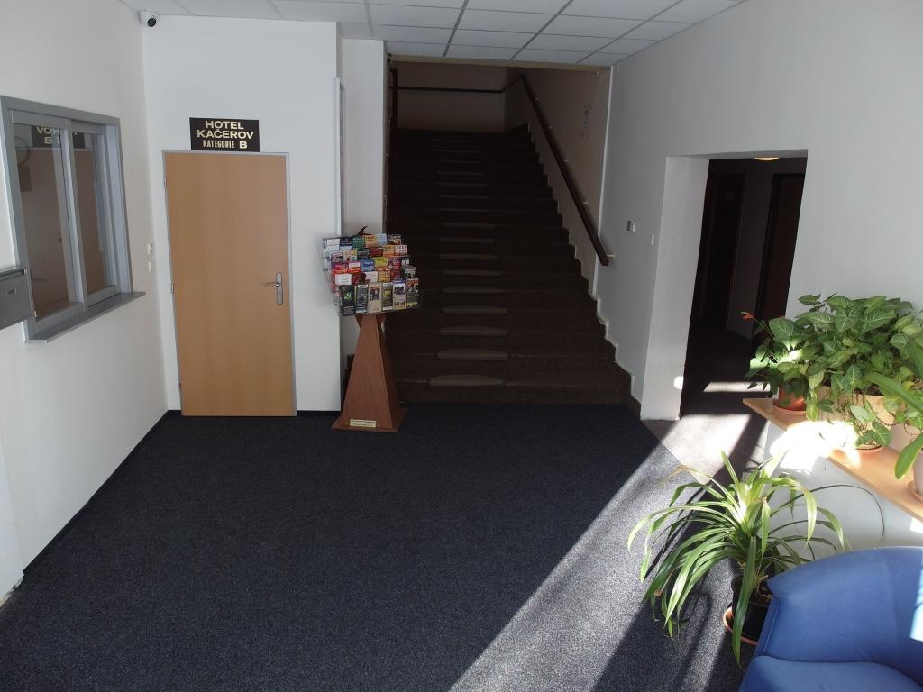Hotel Kacerov Прага Экстерьер фото